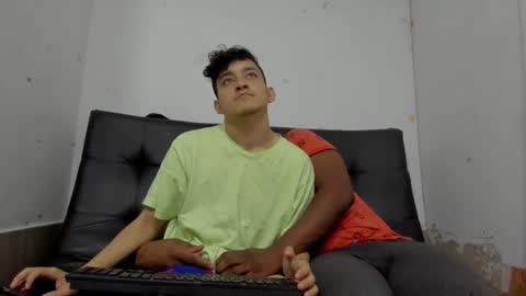 eros_fang online show from December 2, 2025, 9:47 am