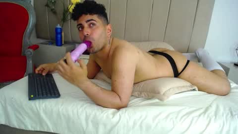 Eros Kai online show from October 18, 2025, 5:10 am