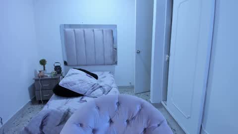 Snapshot of eros_wild chatting on February 21, 2025, 9:34 am eros_wild online show from February 21, 2025, 9:34 am