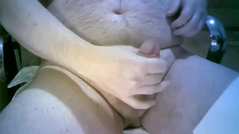 erospimentel online show from November 4, 2025, 2:32 am