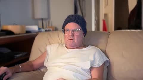 eros online show from November 22, 2025, 9:14 pm