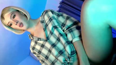 Snapshot of erotic_empress18 chatting on June 19, 2026, 8:34 pm erotic_empress18 online show from June 19, 2026, 8:34 pm