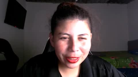 Snapshot of erotic_katia chatting on April 22, 2026, 12:35 am Sara online show from April 22, 2026, 12:35 am