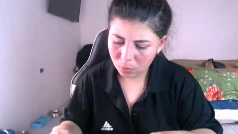 Snapshot of erotic_katia chatting on May 1, 2026, 6:12 pm Sara online show from May 1, 2026, 6:12 pm