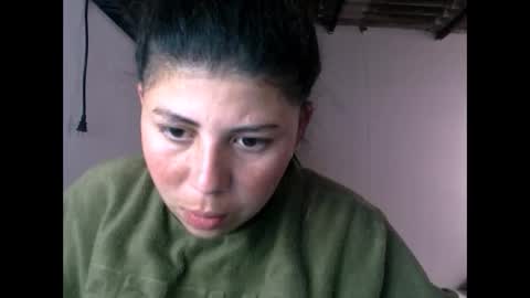 Snapshot of erotic_katia chatting on May 16, 2026, 12:37 pm Sara online show from May 16, 2026, 12:37 pm