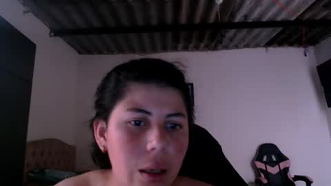 Snapshot of erotic_katia chatting on May 29, 2026, 5:00 pm Sara online show from May 29, 2026, 5:00 pm