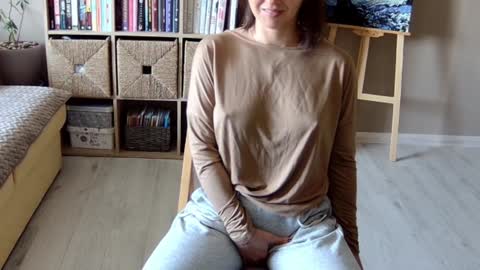 Melissa   online show from September 28, 2025, 7:47 am