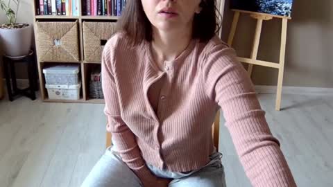 Melissa   online show from October 7, 2025, 6:54 am