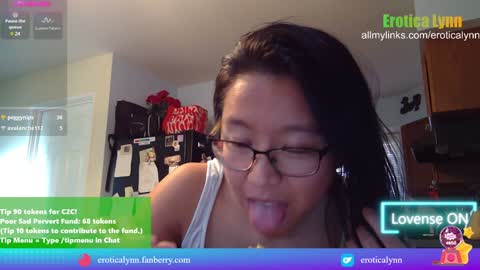 Lynn   online show from December 4, 2024, 8:51 pm