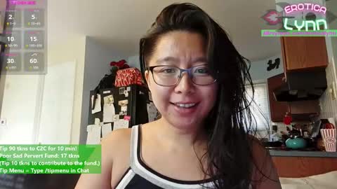 Lynn   online show from November 4, 2025, 7:24 pm