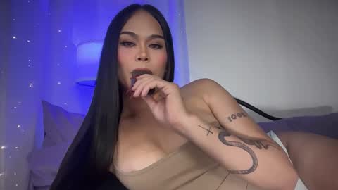 Snapshot of erotictsmonica chatting on November 4, 2025, 12:37 pm monica online show from November 4, 2025, 12:37 pm