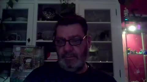 Erwins room welcome sound on online show from January 4, 2025, 11:59 pm