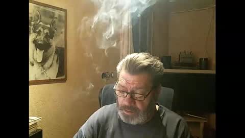 Erwins room welcome sound on online show from February 8, 2025, 1:11 am