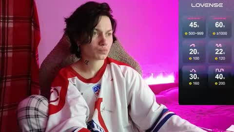 esajukyy online show from November 25, 2025, 3:01 pm