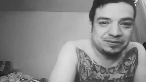 escodamus12 online show from March 10, 2025, 4:14 pm