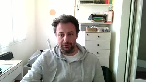 esibizionista 91 online show from April 21, 2026, 7:58 am