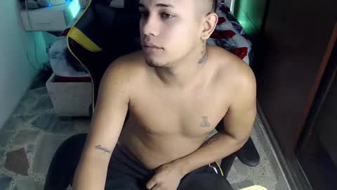 Snapshot of eskayler_ chatting on September 12, 2025, 3:34 pm eskayler_ online show from September 12, 2025, 3:34 pm