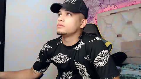 Snapshot of eskayler_ chatting on September 23, 2025, 7:28 pm eskayler_ online show from September 23, 2025, 7:28 pm