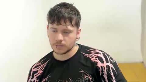 eskol212 online show from March 25, 2026, 6:25 pm