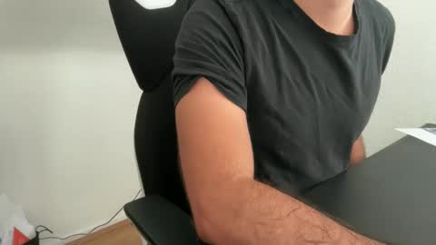 Snapshot of eskp chatting on October 3, 2025, 10:23 am eskp online show from October 3, 2025, 10:23 am