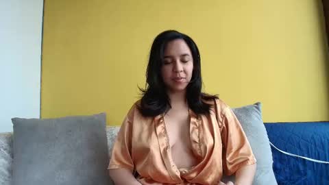 Snapshot of esmerald_1111 chatting on November 17, 2025, 2:12 pm Esmeralda online show from November 17, 2025, 2:12 pm