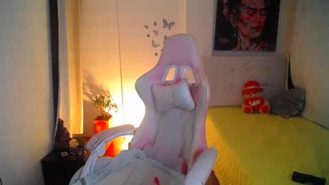 Esmeralda online show from January 21, 2025, 12:25 am