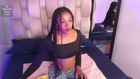 esmeralda_bk online show from May 13, 2026, 8:06 pm