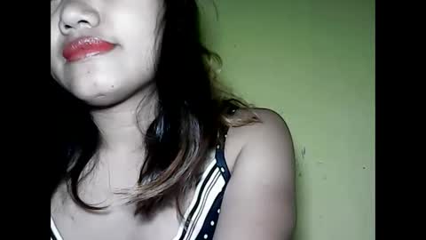 Snapshot of especialgirl_28 chatting on December 5, 2024, 7:06 pm especialgirl_28 online show from December 5, 2024, 7:06 pm