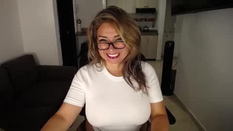 Juliana online show from March 15, 2026, 12:05 am