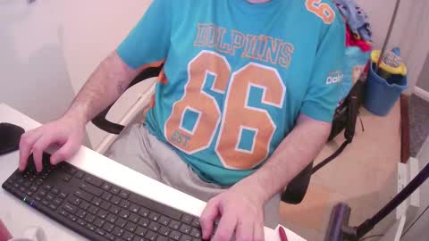 Morph online show from March 2, 2025, 8:40 pm