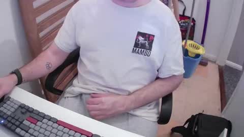 Morph online show from December 21, 2025, 8:38 pm