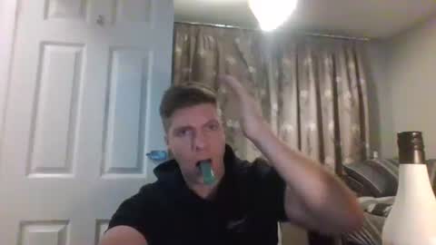 essexlad2022 online show from February 19, 2026, 8:38 pm