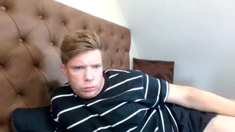 essexlad2022 online show from June 15, 2026, 2:52 pm