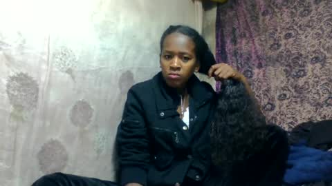 Snapshot of estancelee chatting on June 15, 2026, 8:16 am estancelee online show from June 15, 2026, 8:16 am