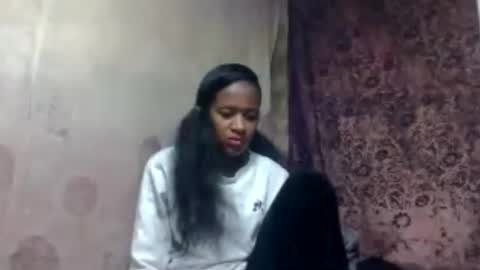 Snapshot of estancelee chatting on June 22, 2026, 5:10 pm estancelee online show from June 22, 2026, 5:10 pm