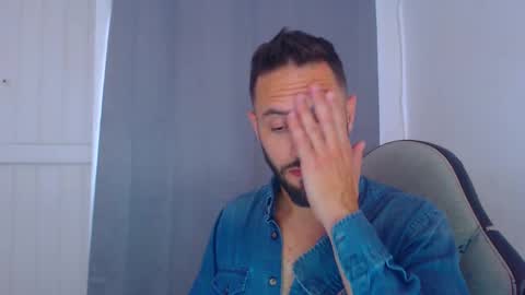 esteban online show from December 19, 2024, 10:00 pm