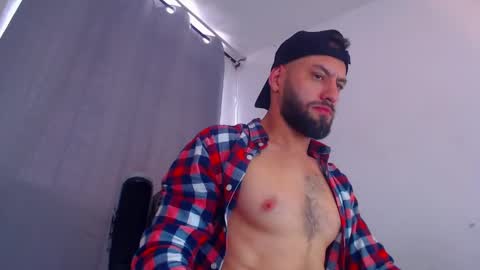 esteban online show from February 11, 2025, 7:05 pm