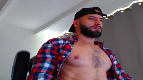 esteban online show from December 4, 2025, 6:49 pm