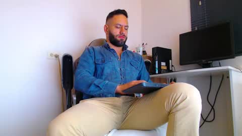 esteban online show from February 9, 2026, 12:53 pm