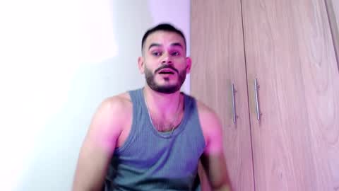 Esteban Fernandez online show from January 3, 2025, 4:59 pm