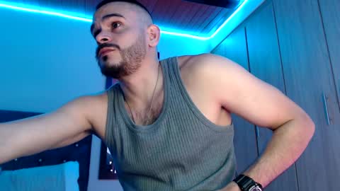 Esteban Fernandez online show from March 11, 2025, 9:04 pm