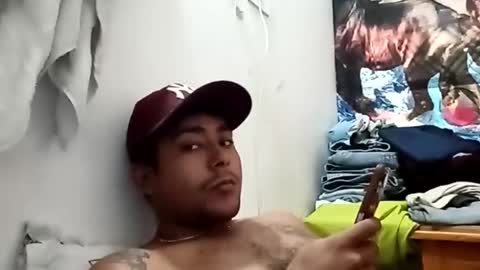 Snapshot of esteban_verg chatting on December 11, 2024, 2:22 pm wailer1996 online show from December 11, 2024, 2:22 pm