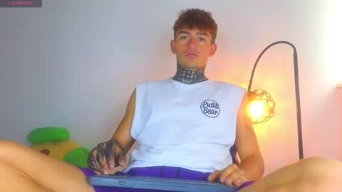 Esteban independent model online show from January 12, 2026, 1:38 pm