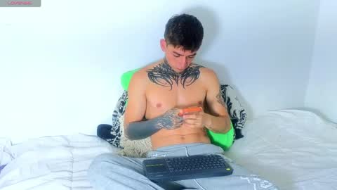 Esteban independent model online show from June 2, 2026, 11:45 am