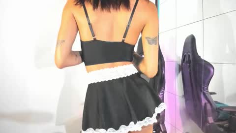 Estefa G online show from October 1, 2025, 10:49 pm