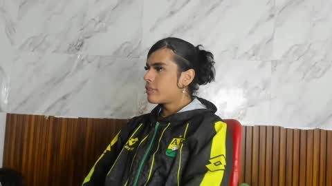 Snapshot of estefani_robles chatting on June 28, 2026, 1:22 am estefani robles online show from June 28, 2026, 1:22 am