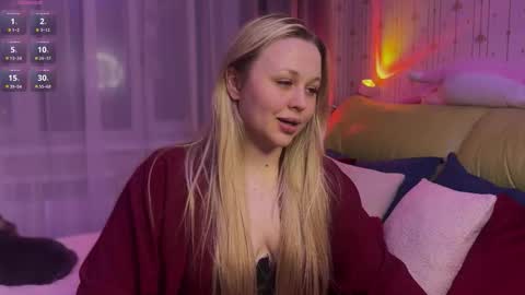 Estella online show from March 15, 2026, 5:30 pm