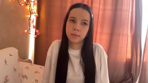 Snapshot of estellezdebski chatting on July 4, 2026, 2:23 pm estellezdebski online show from July 4, 2026, 2:23 pm