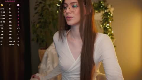 Ester online show from December 20, 2025, 2:40 am