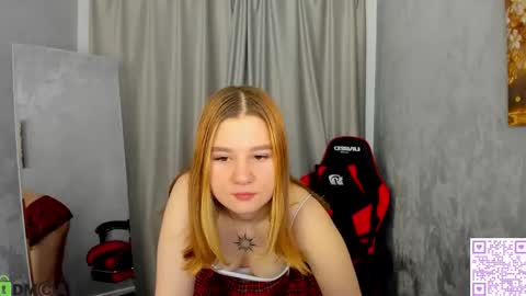 Ester online show from November 9, 2025, 12:53 am